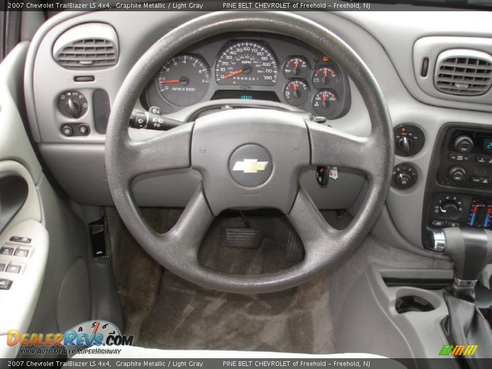 2007 Chevrolet TrailBlazer LS 4x4 Graphite Metallic / Light Gray Photo #16