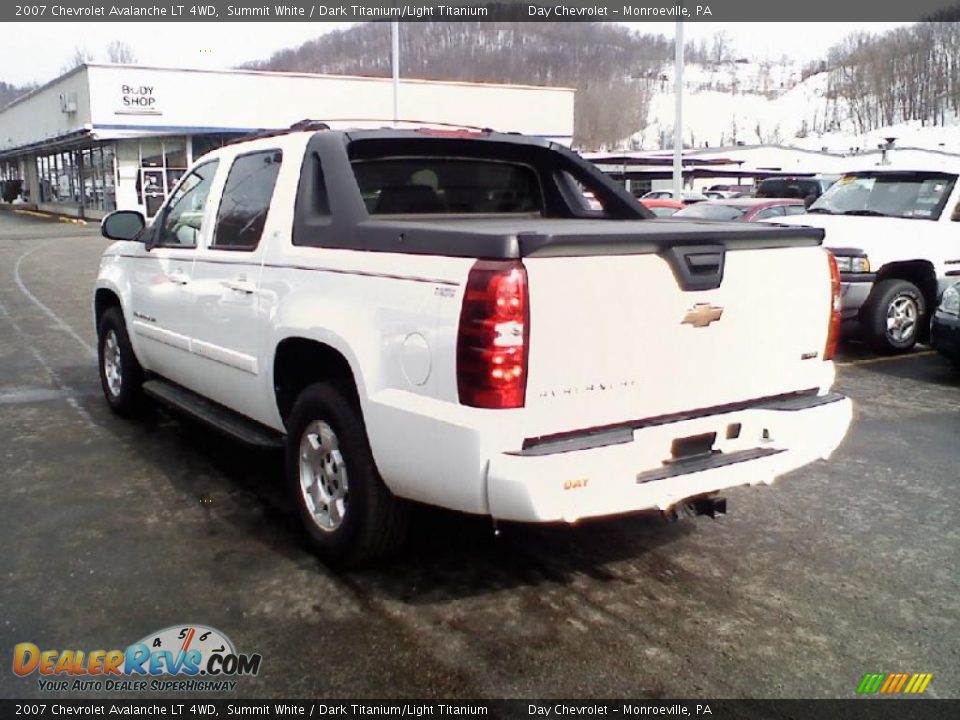 2007 Chevrolet Avalanche LT 4WD Summit White / Dark Titanium/Light Titanium Photo #3
