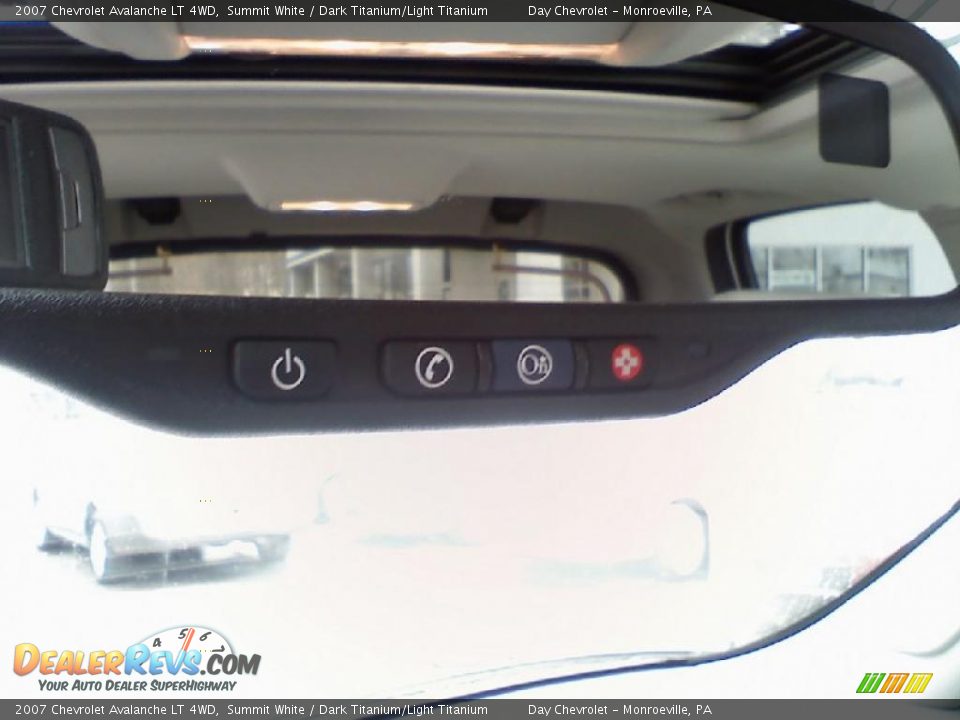 2007 Chevrolet Avalanche LT 4WD Summit White / Dark Titanium/Light Titanium Photo #12