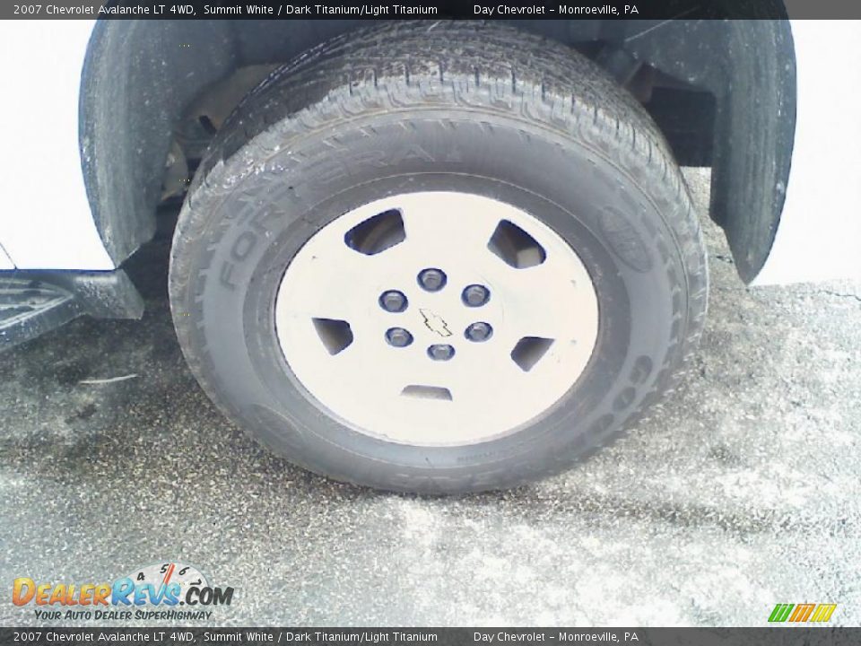2007 Chevrolet Avalanche LT 4WD Summit White / Dark Titanium/Light Titanium Photo #14