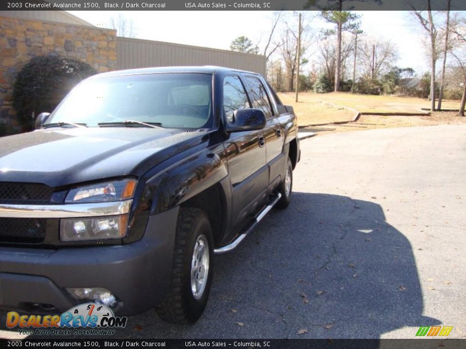 2003 Chevrolet Avalanche 1500 Black / Dark Charcoal Photo #2