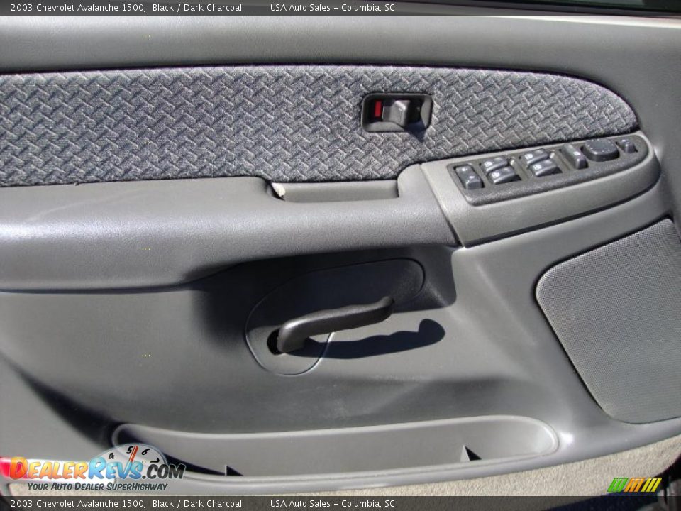 2003 Chevrolet Avalanche 1500 Black / Dark Charcoal Photo #17