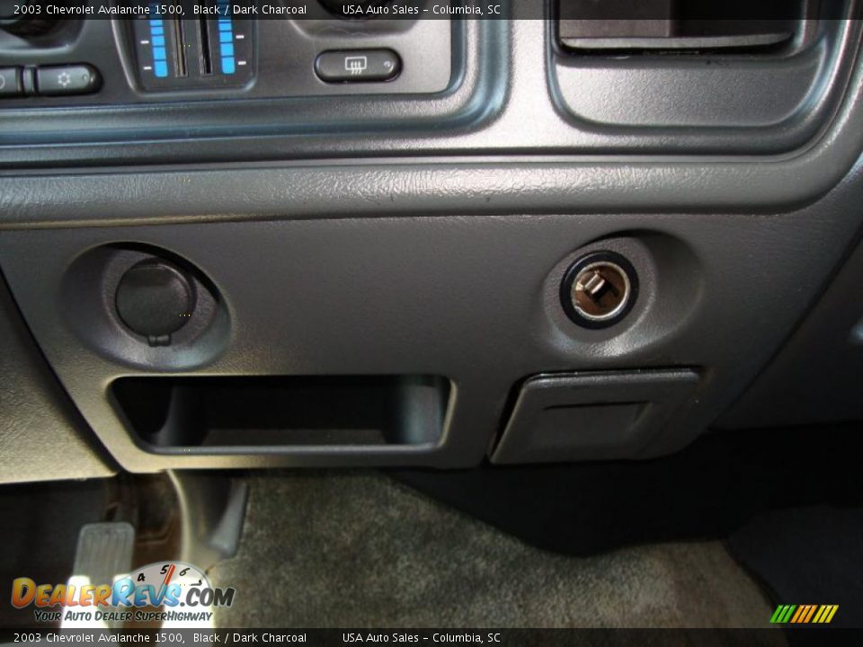 2003 Chevrolet Avalanche 1500 Black / Dark Charcoal Photo #23