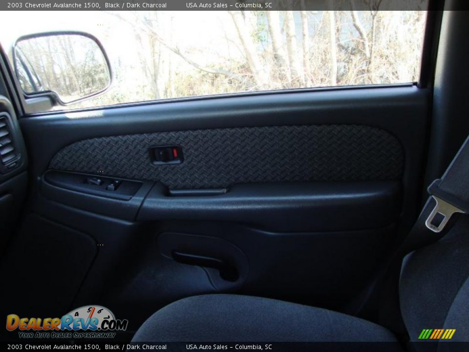 2003 Chevrolet Avalanche 1500 Black / Dark Charcoal Photo #26