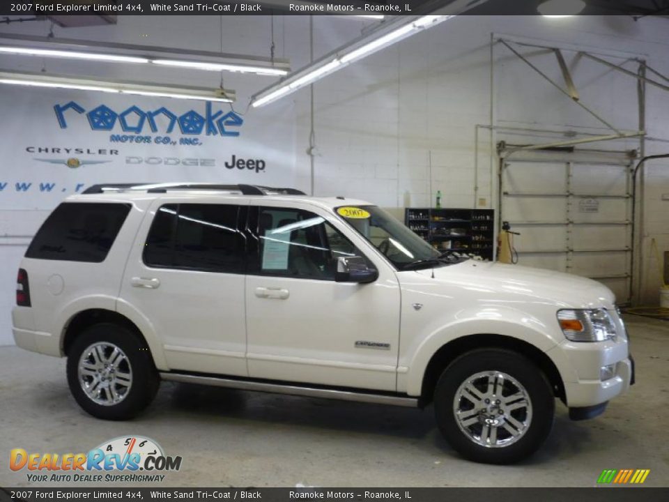 2007 Ford Explorer Limited 4x4 White Sand Tri-Coat / Black Photo #2