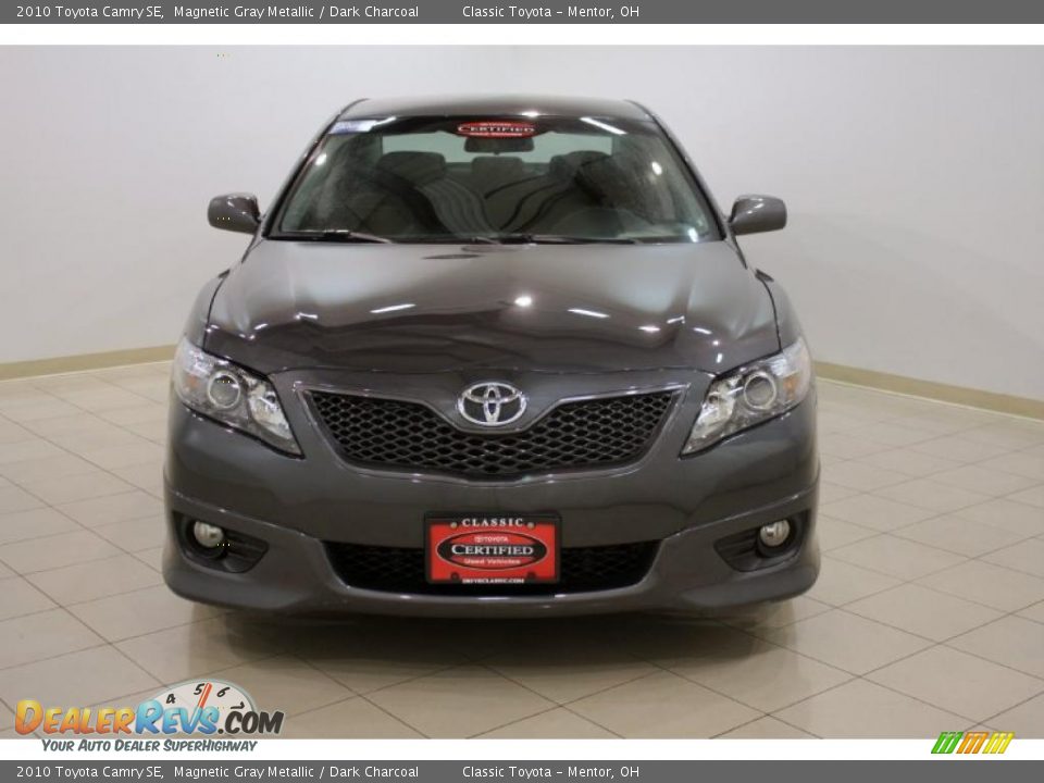 2010 Toyota Camry SE Magnetic Gray Metallic / Dark Charcoal Photo #2