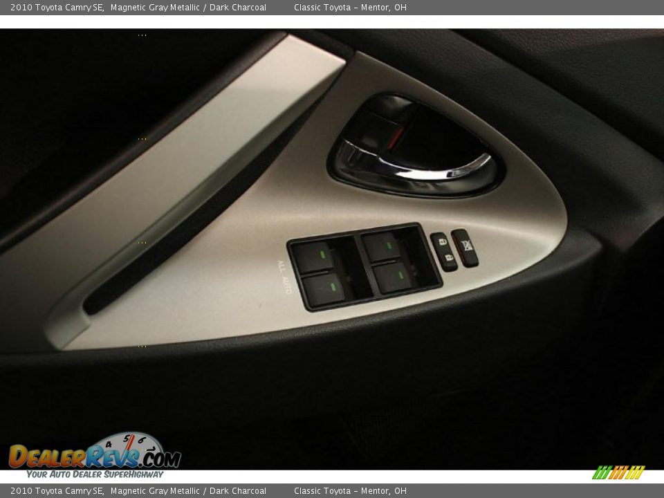 2010 Toyota Camry SE Magnetic Gray Metallic / Dark Charcoal Photo #9