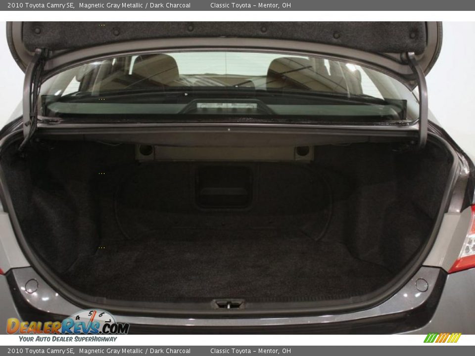 2010 Toyota Camry SE Magnetic Gray Metallic / Dark Charcoal Photo #23