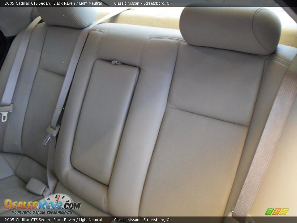 2005 Cadillac CTS Sedan Black Raven / Light Neutral Photo #19