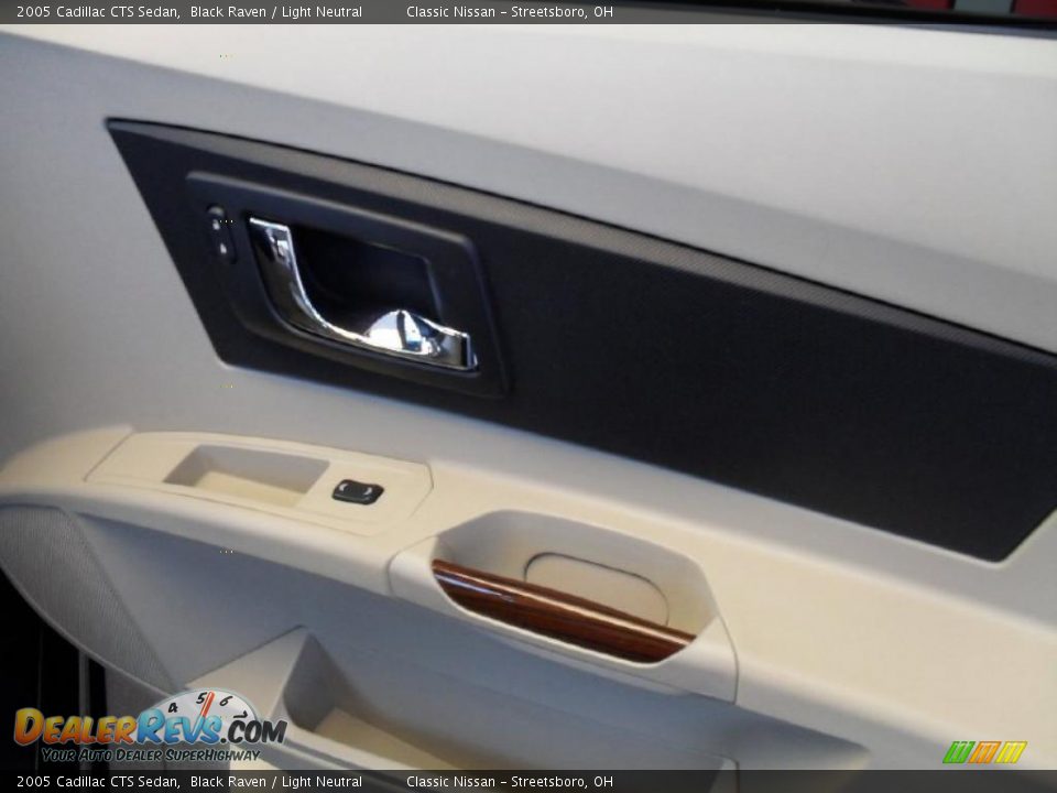 2005 Cadillac CTS Sedan Black Raven / Light Neutral Photo #24