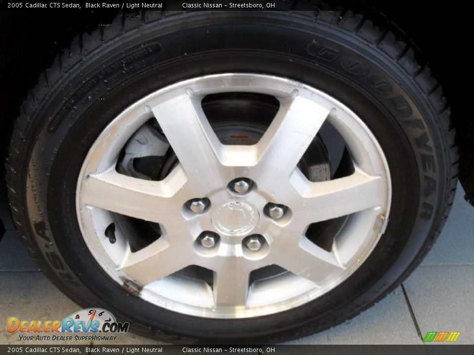 2005 Cadillac CTS Sedan Black Raven / Light Neutral Photo #32