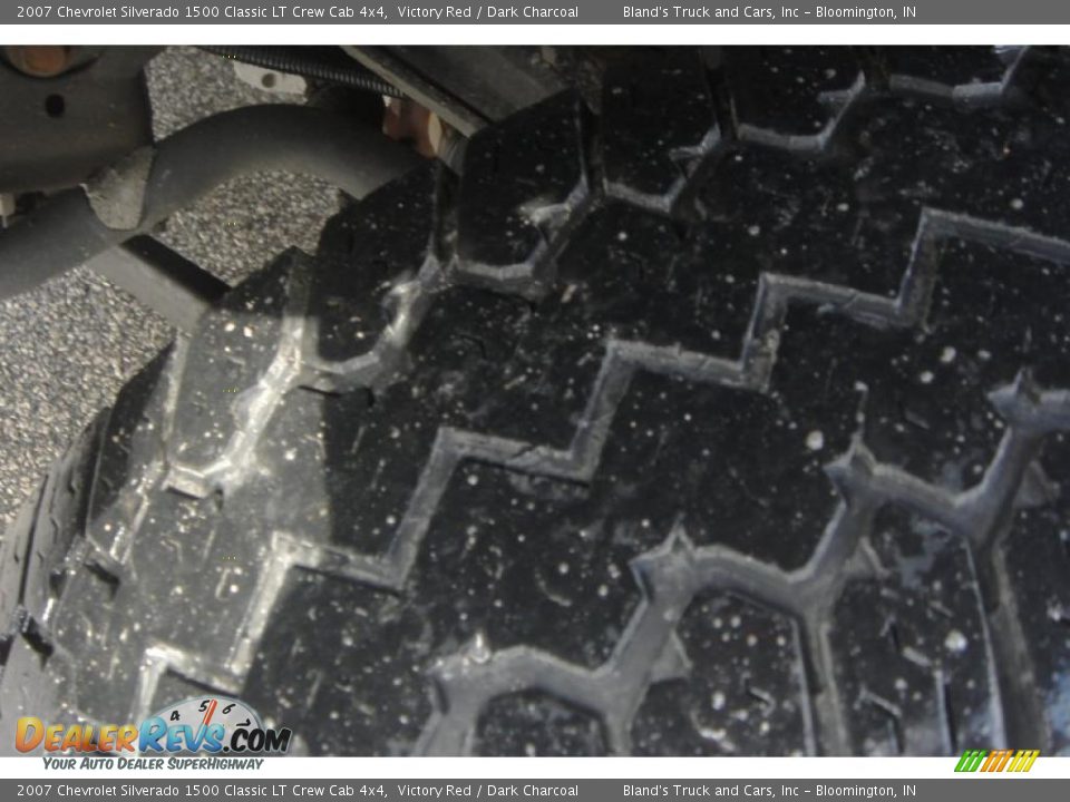 2007 Chevrolet Silverado 1500 Classic LT Crew Cab 4x4 Victory Red / Dark Charcoal Photo #7