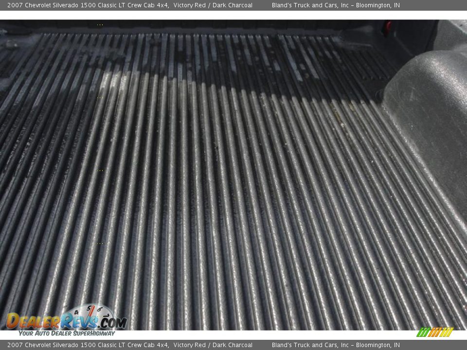 2007 Chevrolet Silverado 1500 Classic LT Crew Cab 4x4 Victory Red / Dark Charcoal Photo #13