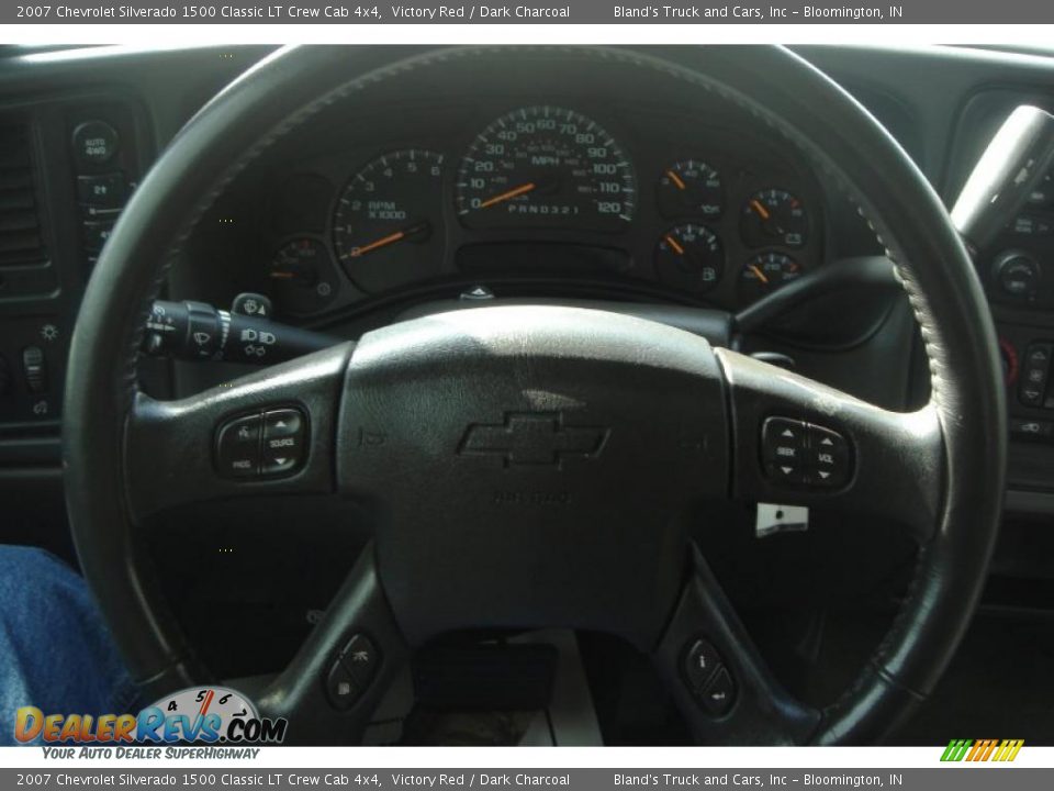 2007 Chevrolet Silverado 1500 Classic LT Crew Cab 4x4 Victory Red / Dark Charcoal Photo #23