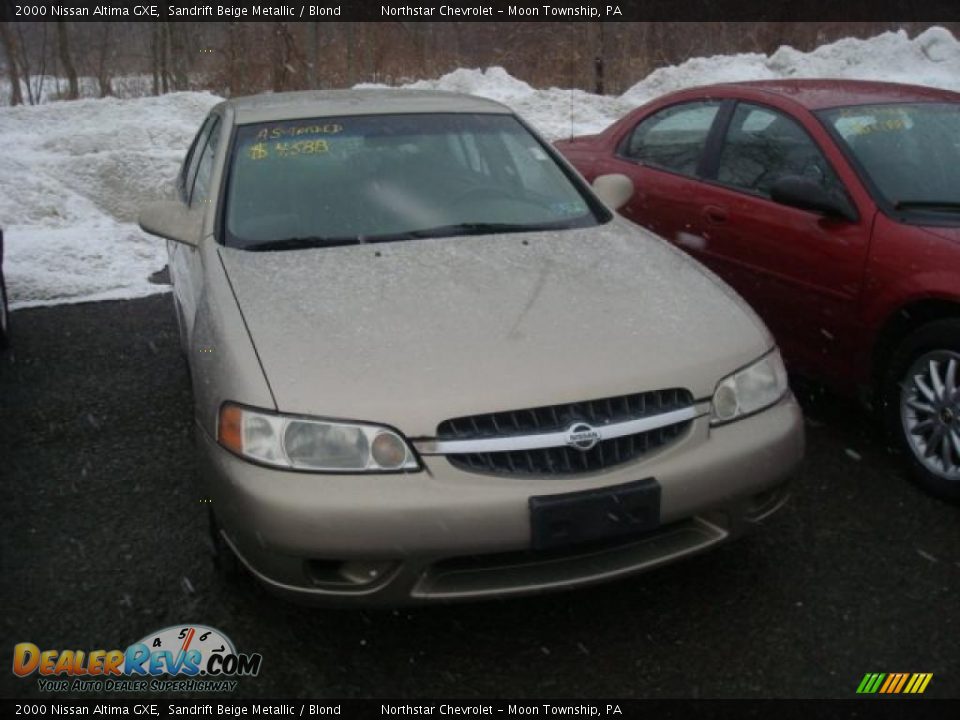 2000 Nissan Altima GXE Sandrift Beige Metallic / Blond Photo #1