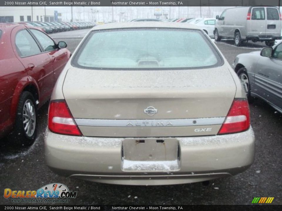 2000 Nissan Altima GXE Sandrift Beige Metallic / Blond Photo #3