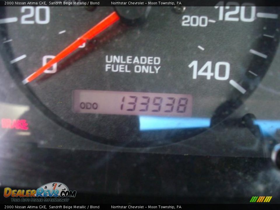 2000 Nissan Altima GXE Sandrift Beige Metallic / Blond Photo #15
