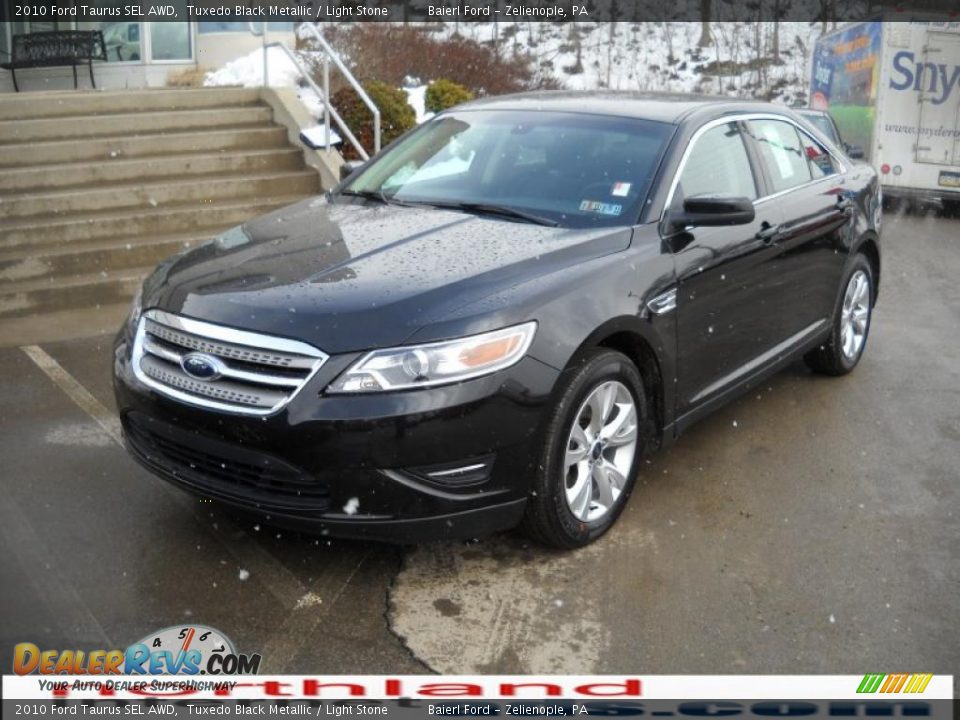 2010 Ford Taurus SEL AWD Tuxedo Black Metallic / Light Stone Photo #2