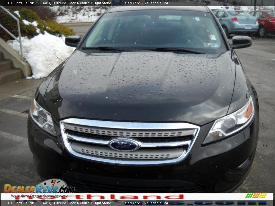 2010 Ford Taurus SEL AWD Tuxedo Black Metallic / Light Stone Photo #3