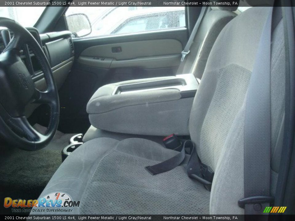 2001 Chevrolet Suburban 1500 LS 4x4 Light Pewter Metallic / Light Gray/Neutral Photo #5
