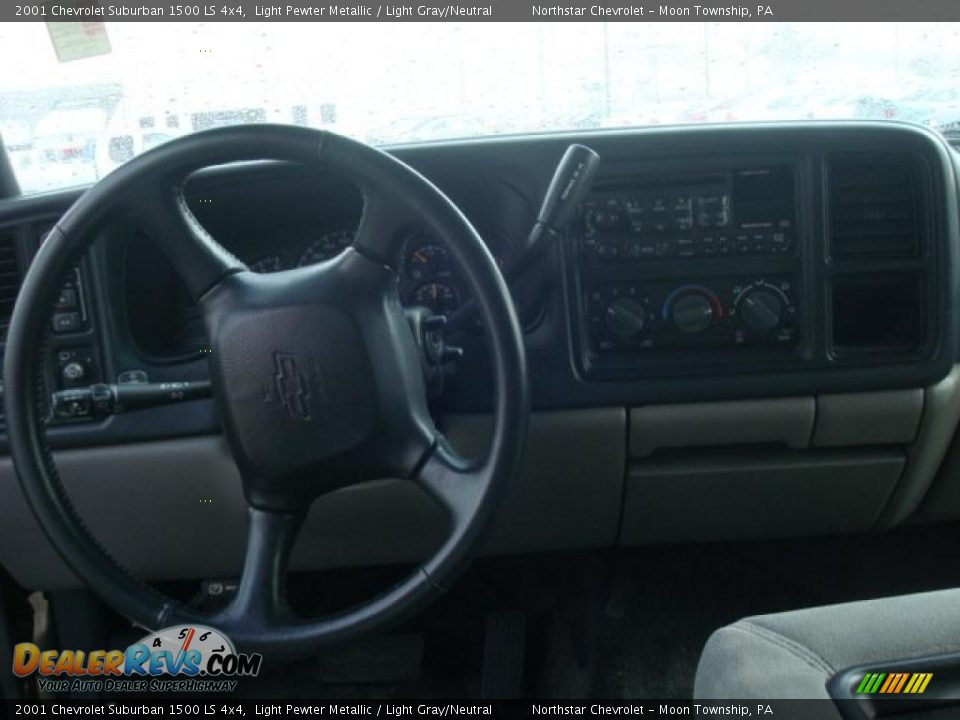 2001 Chevrolet Suburban 1500 LS 4x4 Light Pewter Metallic / Light Gray/Neutral Photo #8