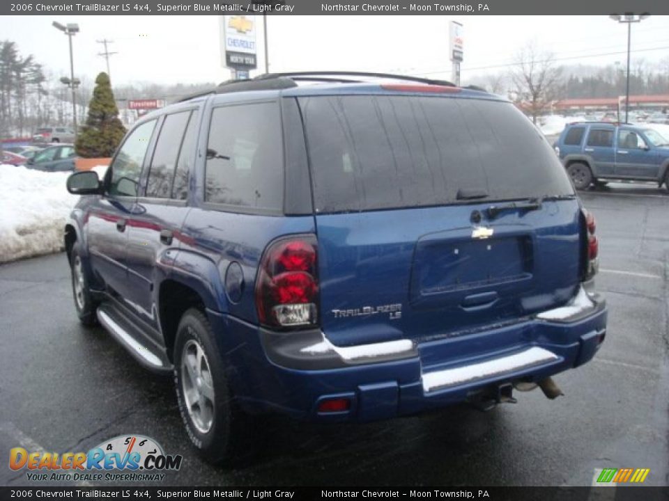 2006 Chevrolet TrailBlazer LS 4x4 Superior Blue Metallic / Light Gray Photo #5
