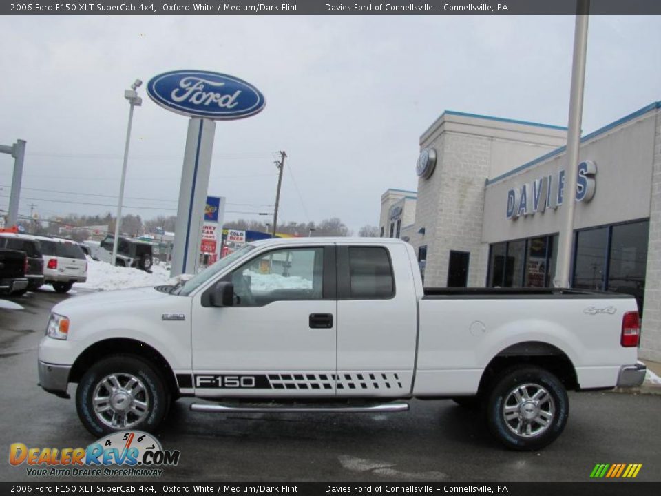 2006 Ford F150 XLT SuperCab 4x4 Oxford White / Medium/Dark Flint Photo #2