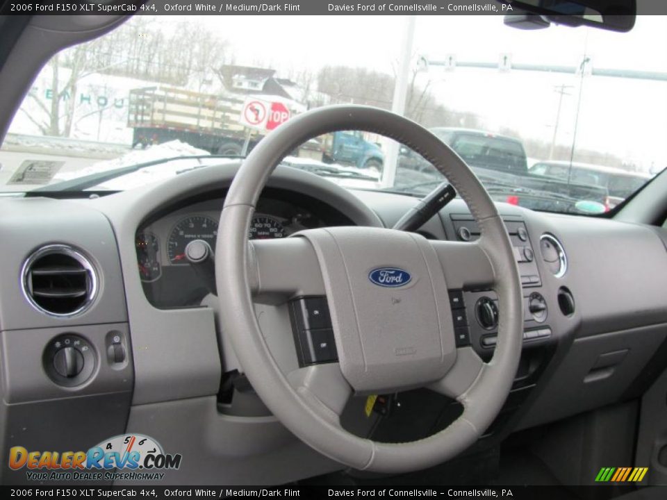 2006 Ford F150 XLT SuperCab 4x4 Oxford White / Medium/Dark Flint Photo #9