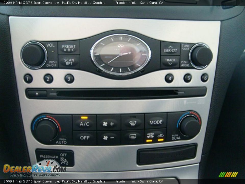 2009 Infiniti G 37 S Sport Convertible Pacific Sky Metallic / Graphite Photo #33