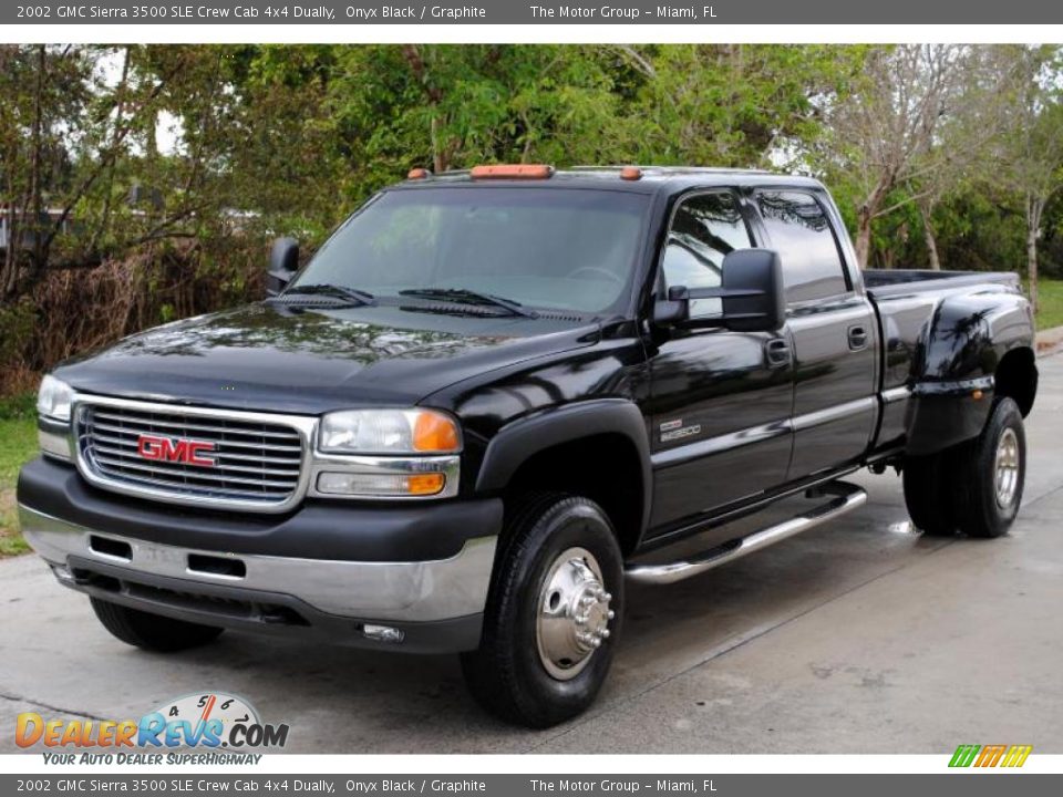 2002 GMC Sierra 3500 SLE Crew Cab 4x4 Dually Onyx Black / Graphite Photo #1