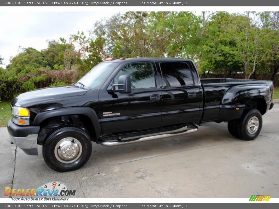 2002 GMC Sierra 3500 SLE Crew Cab 4x4 Dually Onyx Black / Graphite Photo #2