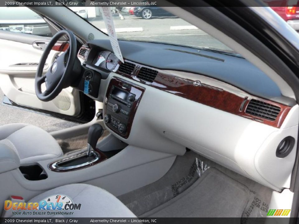 2009 Chevrolet Impala LT Black / Gray Photo #15