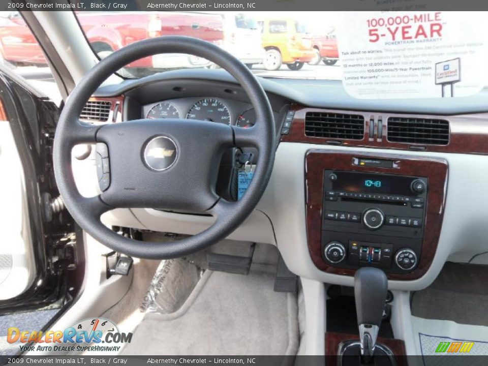 2009 Chevrolet Impala LT Black / Gray Photo #21