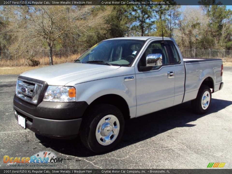 2007 Ford F150 XL Regular Cab Silver Metallic / Medium Flint Photo #1