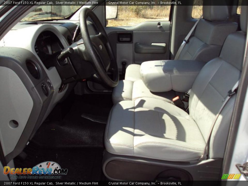 2007 Ford F150 XL Regular Cab Silver Metallic / Medium Flint Photo #4
