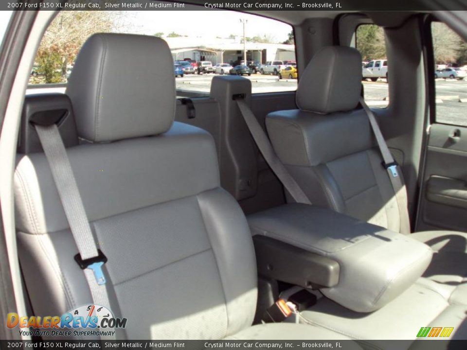 2007 Ford F150 XL Regular Cab Silver Metallic / Medium Flint Photo #11