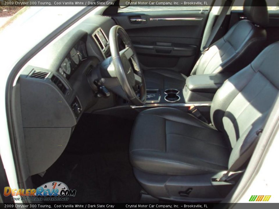 2009 Chrysler 300 Touring Cool Vanilla White / Dark Slate Gray Photo #4