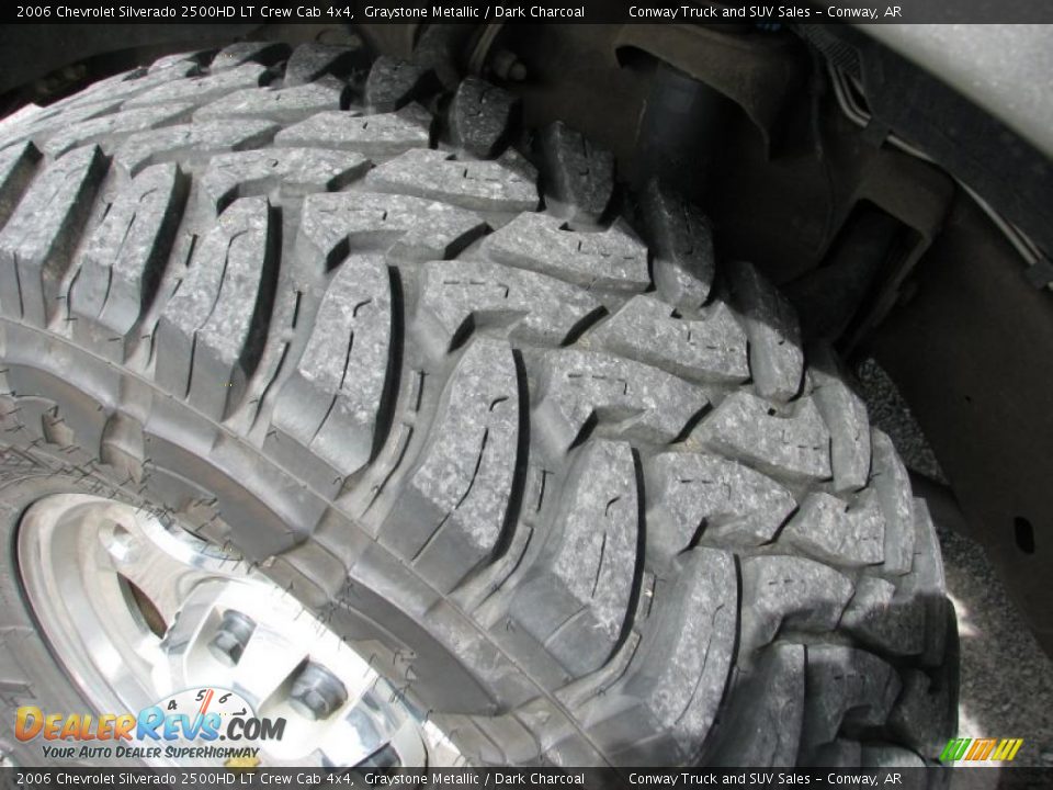 2006 Chevrolet Silverado 2500HD LT Crew Cab 4x4 Graystone Metallic / Dark Charcoal Photo #19