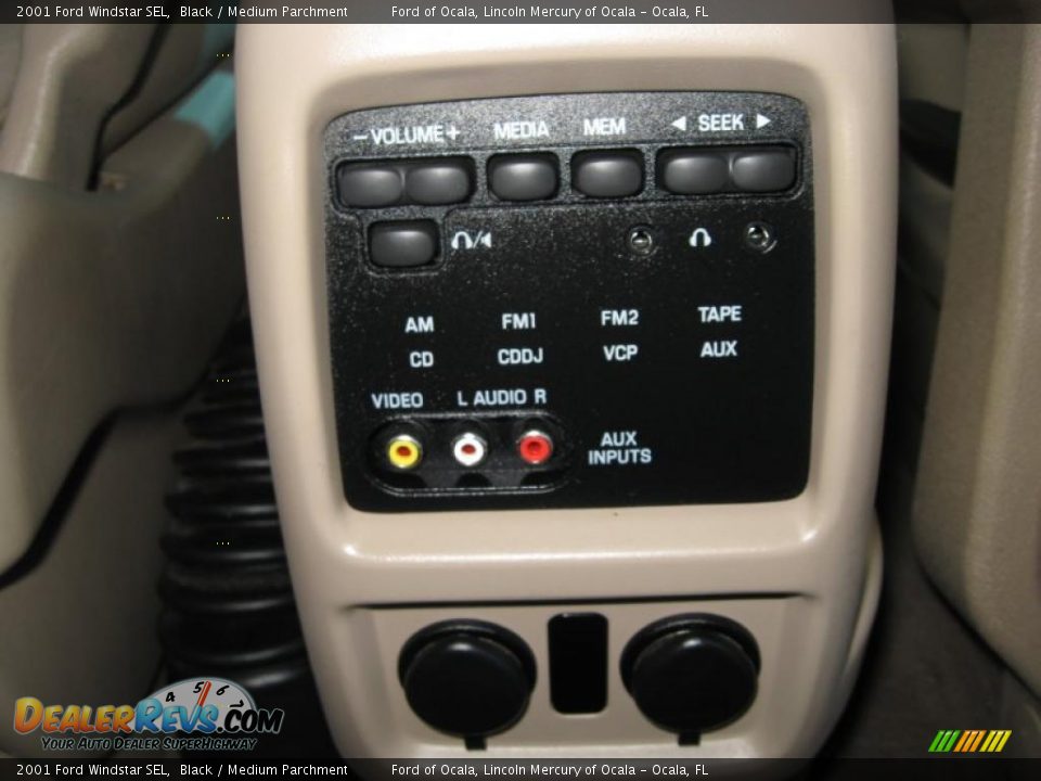 2001 Ford Windstar SEL Black / Medium Parchment Photo #15