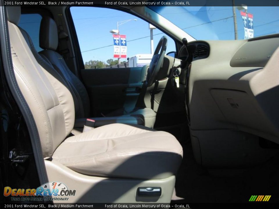 2001 Ford Windstar SEL Black / Medium Parchment Photo #18