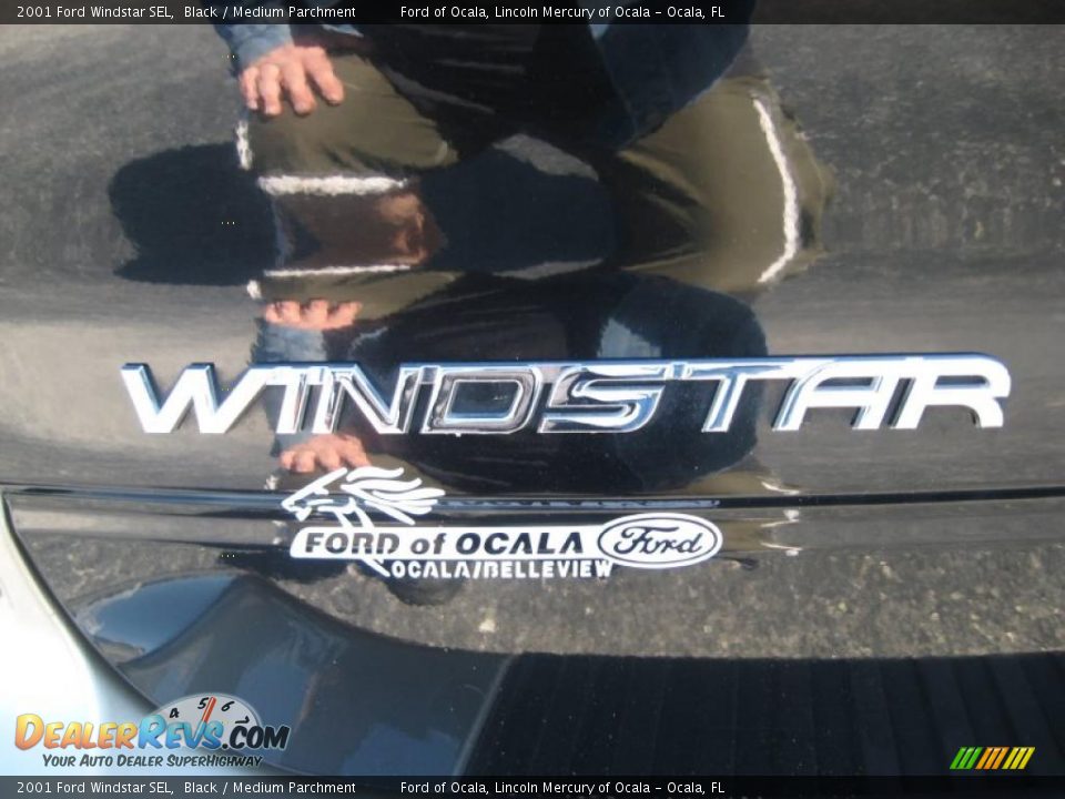 2001 Ford Windstar SEL Black / Medium Parchment Photo #20