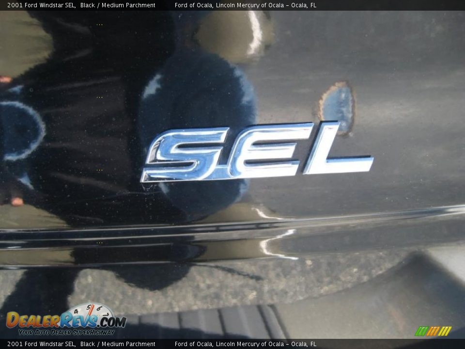 2001 Ford Windstar SEL Black / Medium Parchment Photo #21