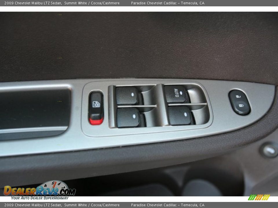 2009 Chevrolet Malibu LTZ Sedan Summit White / Cocoa/Cashmere Photo #21