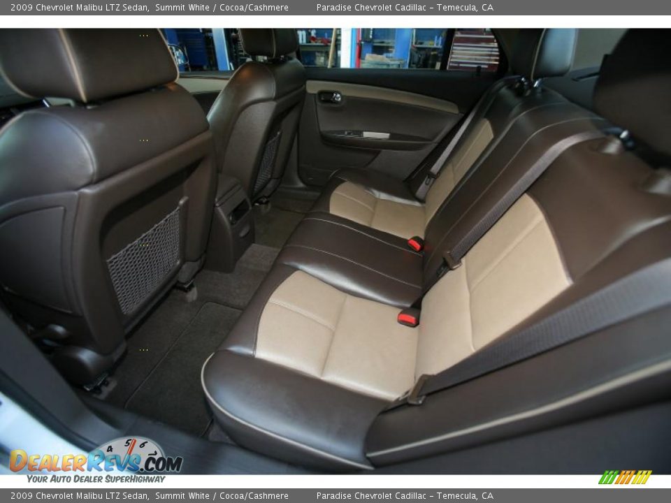 2009 Chevrolet Malibu LTZ Sedan Summit White / Cocoa/Cashmere Photo #24