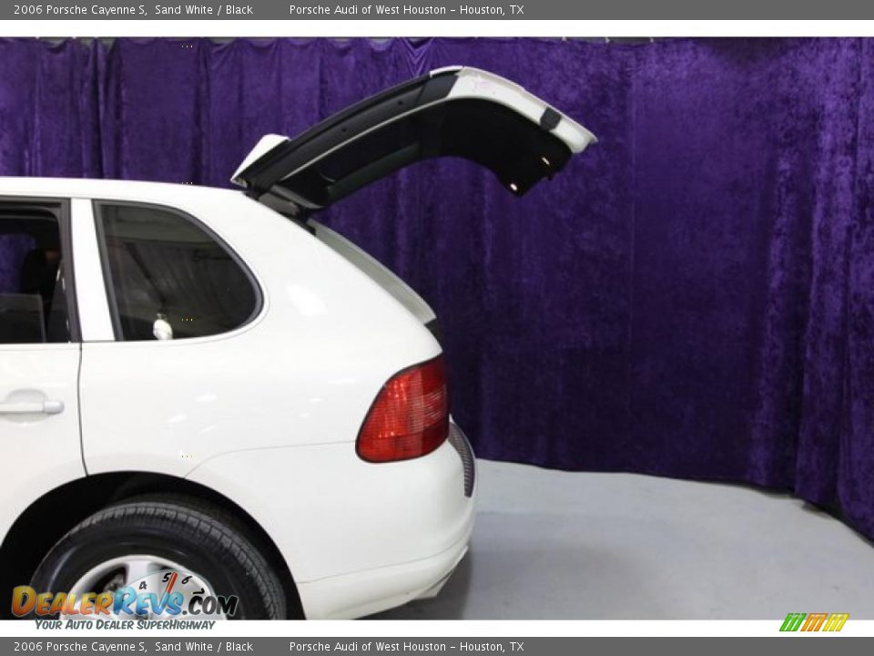 2006 Porsche Cayenne S Sand White / Black Photo #34