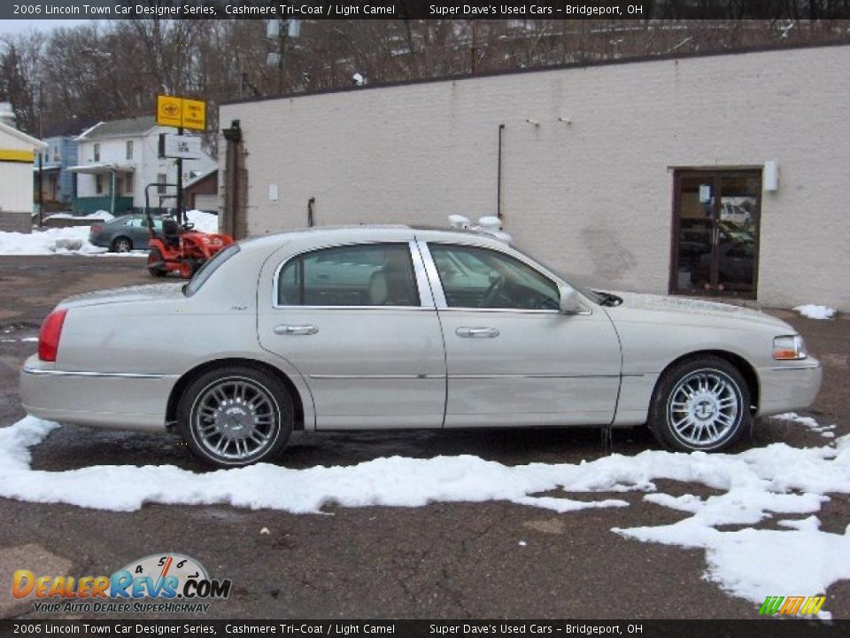 2006 Lincoln Town Car Designer Series Cashmere Tri-Coat / Light Camel Photo #3