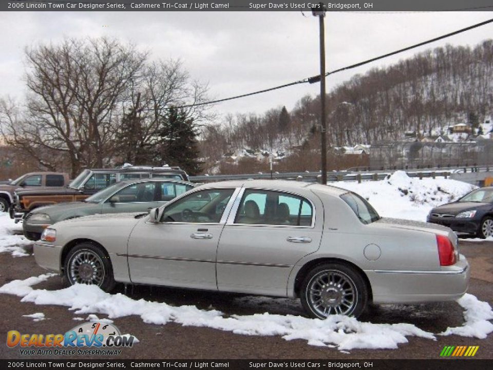 2006 Lincoln Town Car Designer Series Cashmere Tri-Coat / Light Camel Photo #6