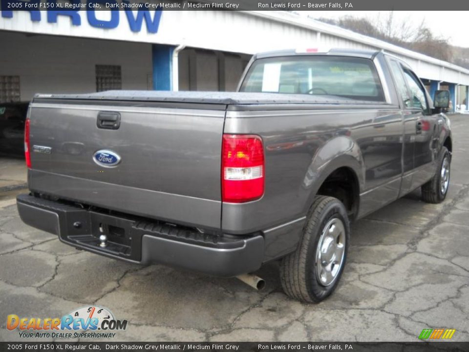 2005 Ford F150 XL Regular Cab Dark Shadow Grey Metallic / Medium Flint Grey Photo #2