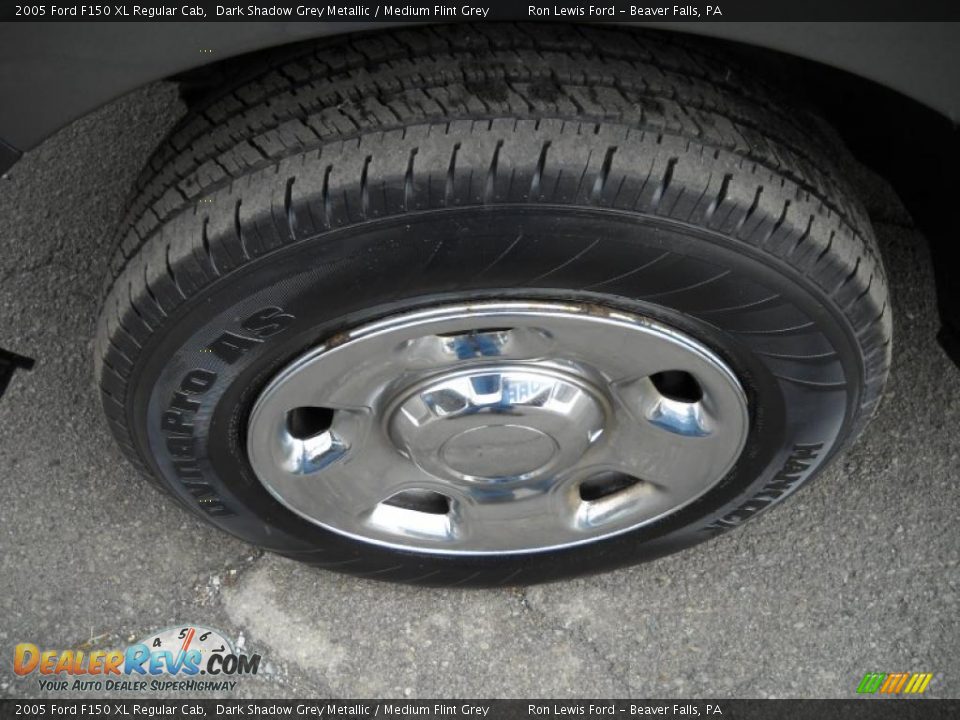 2005 Ford F150 XL Regular Cab Dark Shadow Grey Metallic / Medium Flint Grey Photo #16