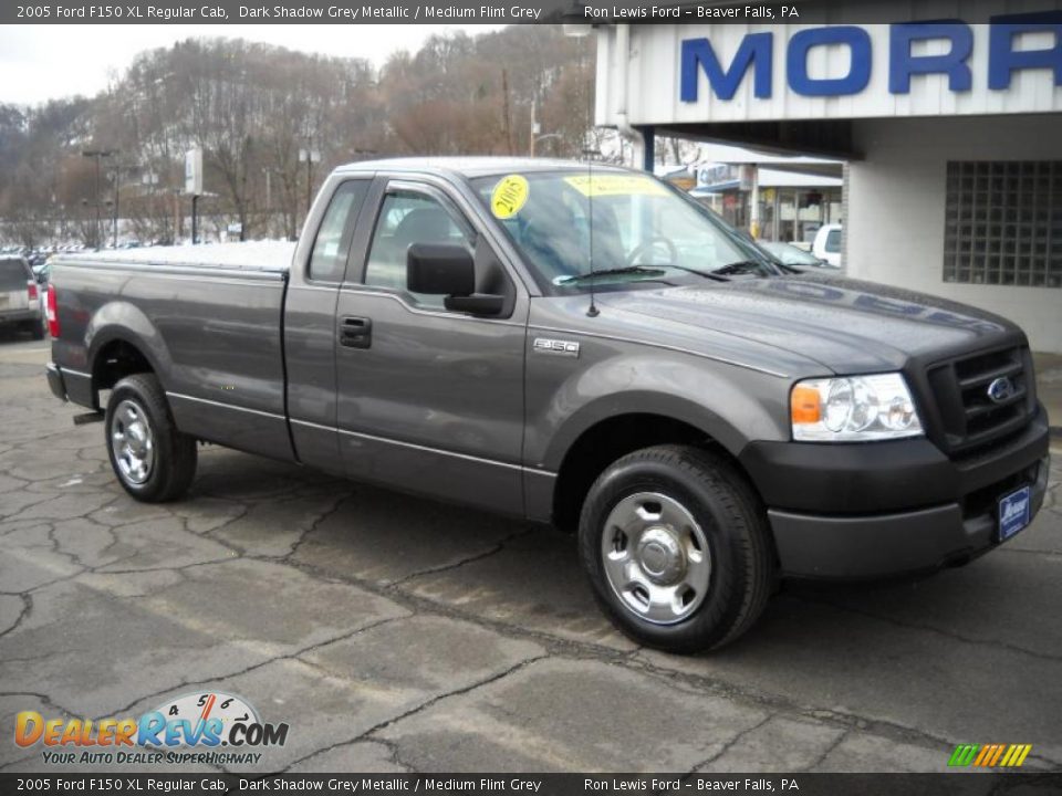 2005 Ford F150 XL Regular Cab Dark Shadow Grey Metallic / Medium Flint Grey Photo #20